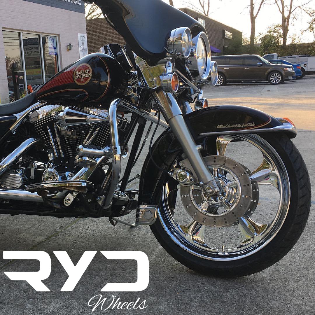 RYD Adrenaline Wheel - 21 x 3.5 Chrome - Harley Street Glide Road King - Image 3