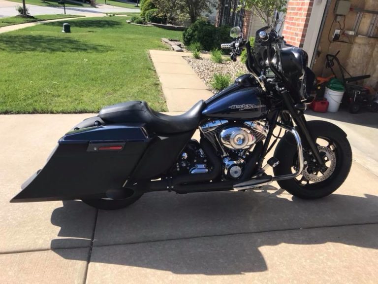 Harley Street Glide with 18x5.5 Judge Black Ops fat tire wheel, customer build