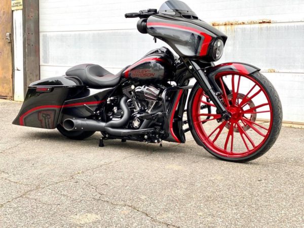 Black and Red Street Glide with Red Resistor RYD wheel 3
