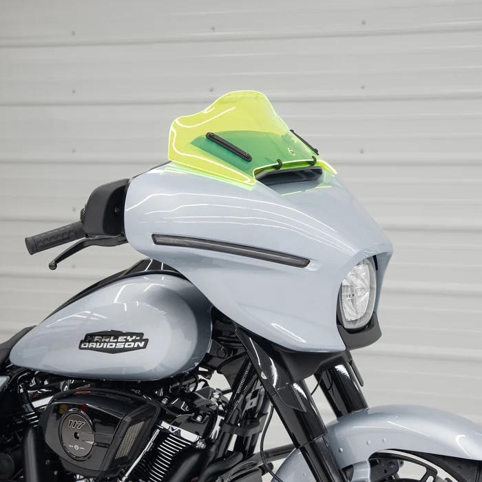 8" Kolor Flare® Windshield, 2023.5-2025 Street Glide - Image 5